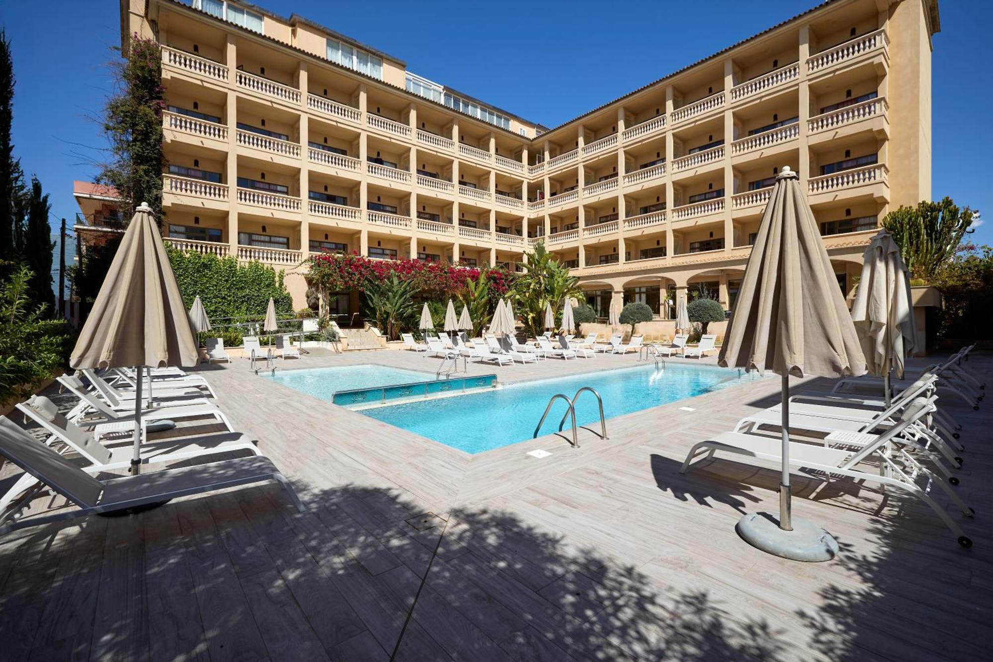 Apartamentos Isla Del Sol Can Pastilla  Bagian luar foto